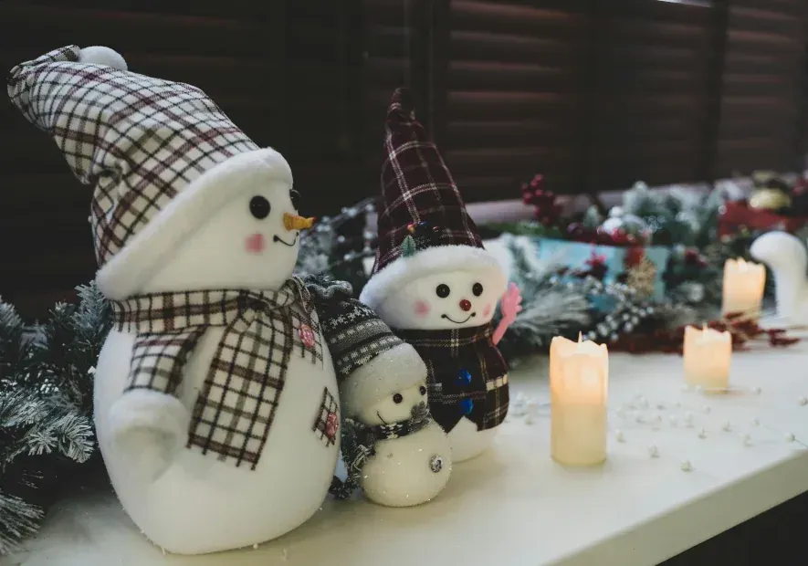 Candles as a New Year Gift: A Symbol of Renewal and Light